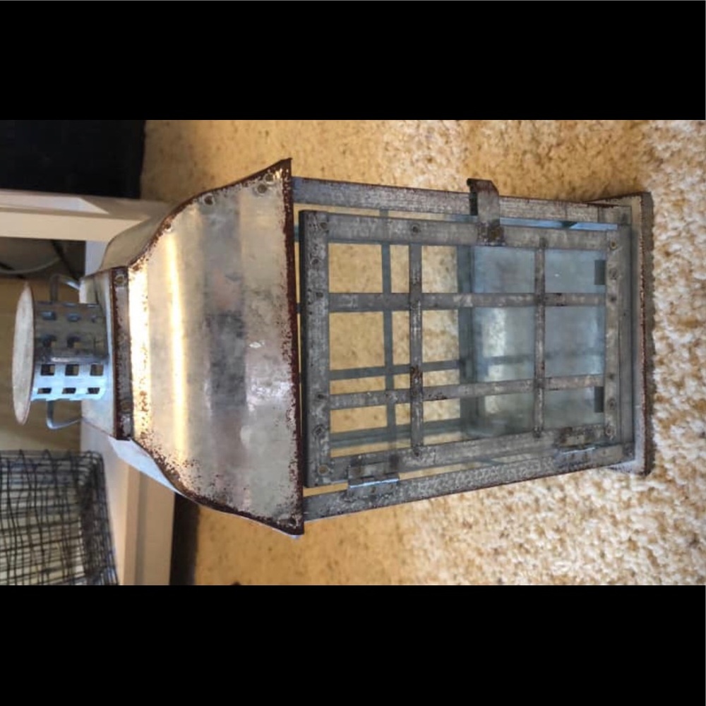 Metal lantern